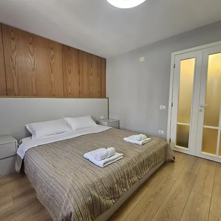 Valentino Apartman *